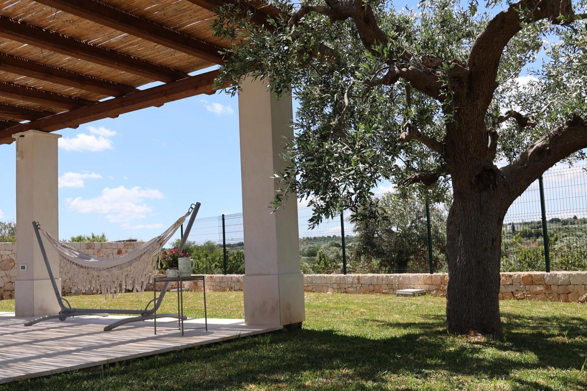 Dimora San Michele Hotel Castellana Grotte Exterior photo